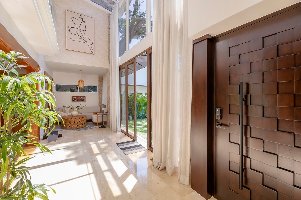 Panoramic Mediterranean Villa, Escazu, San Jose
