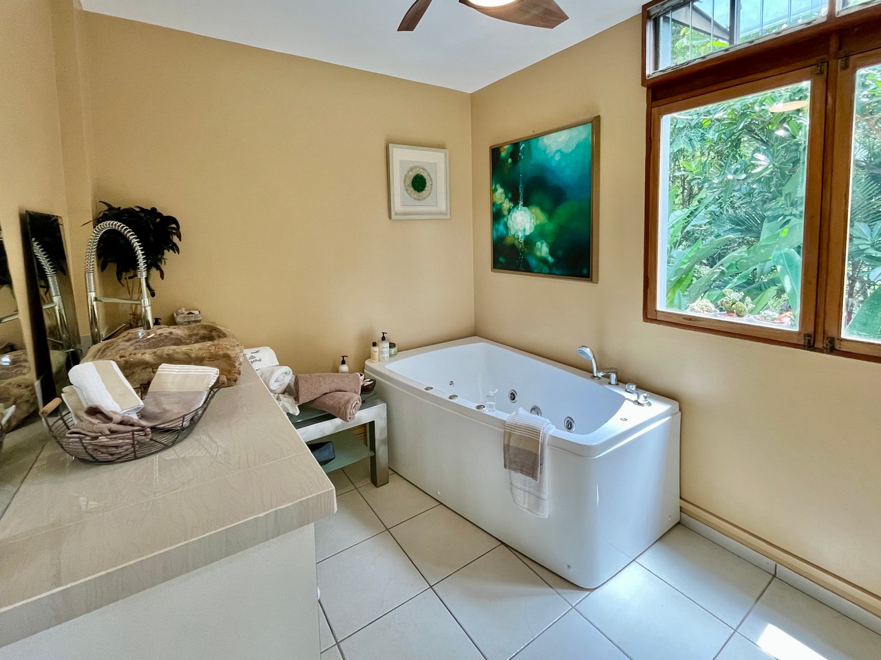 VILLA TURQUESA – MAJESTIC OASIS, CLOSE TO THE BEACH AND WILDLIFE – 1.92 ACRES