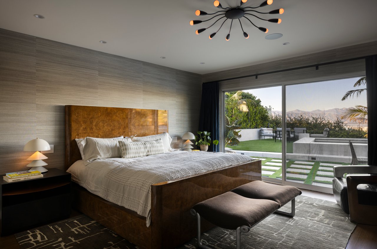 10965 Wrightwood Ln, Studio City 