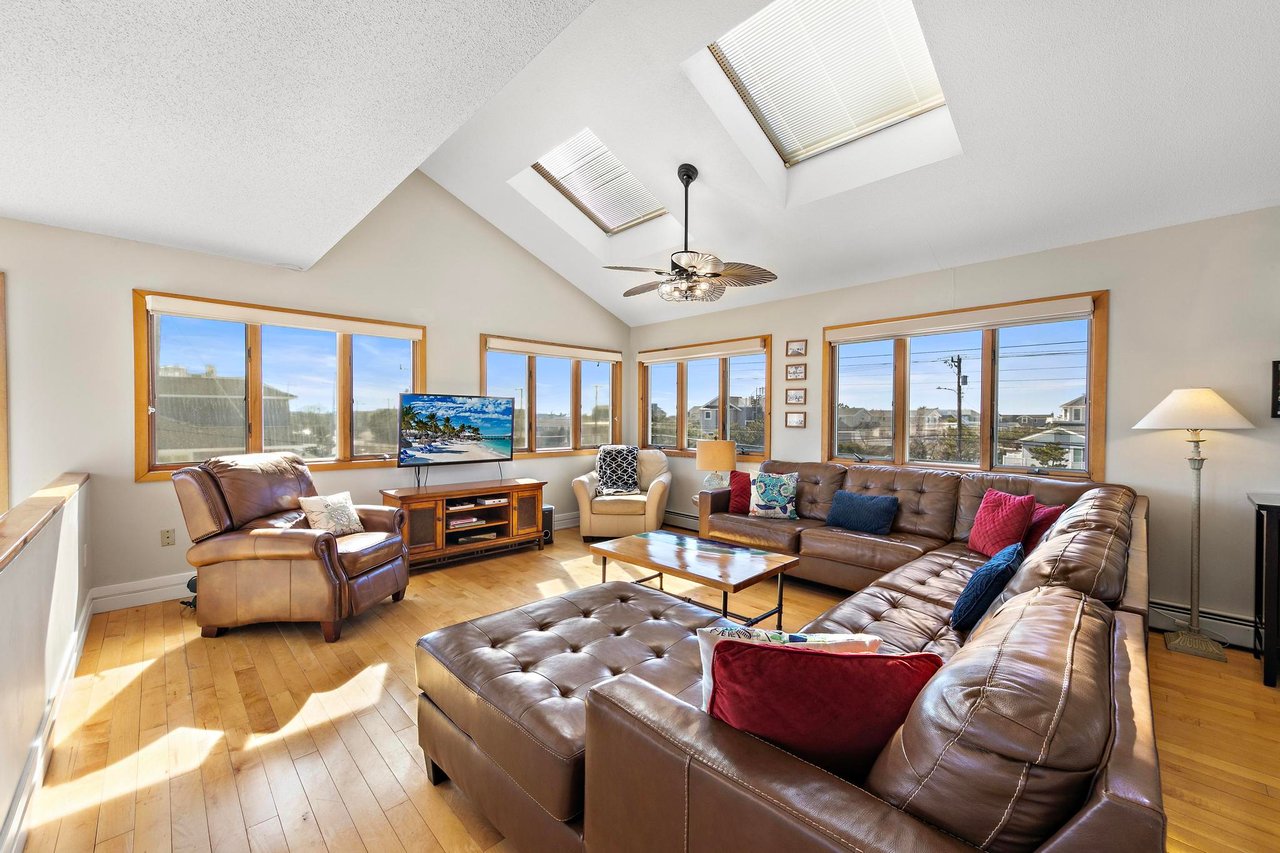 1039A Long Beach Blvd, North Beach