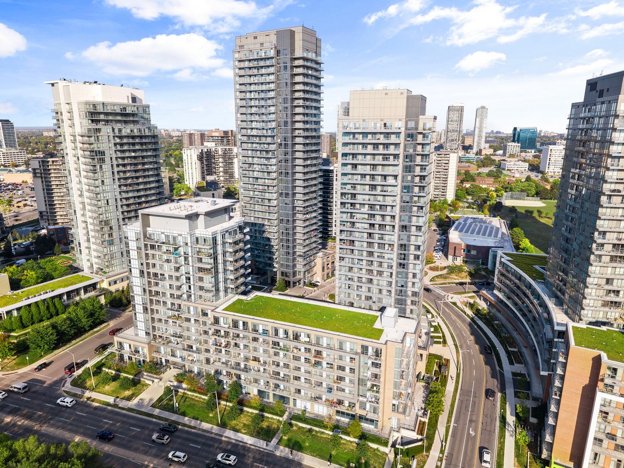 50 Forest Manor Rd 505 Toronto, ON M2J 0E3