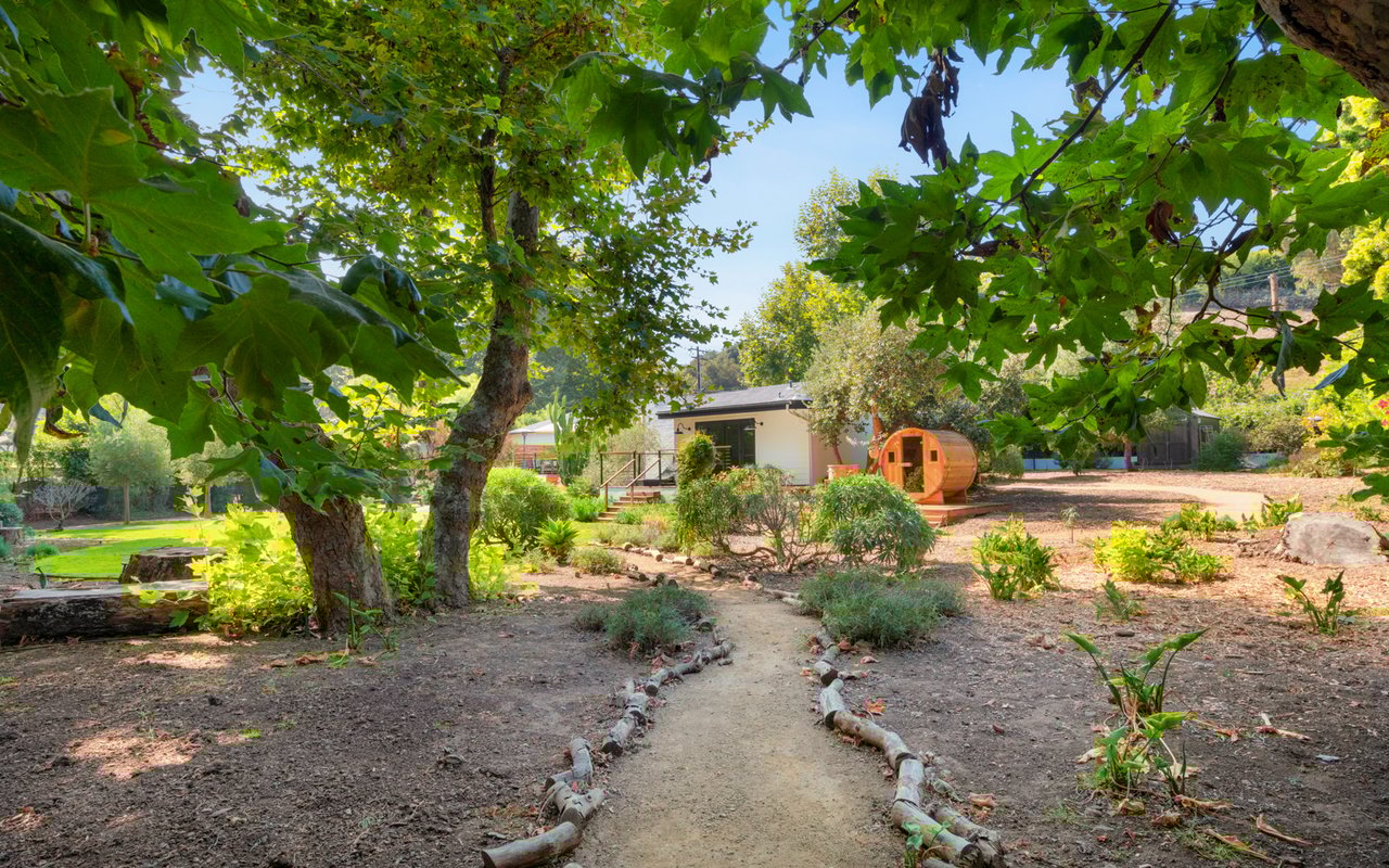 Resort-Style Malibu Oasis