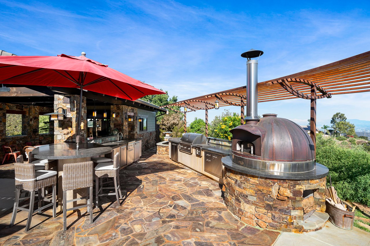 41005 Valle Vista