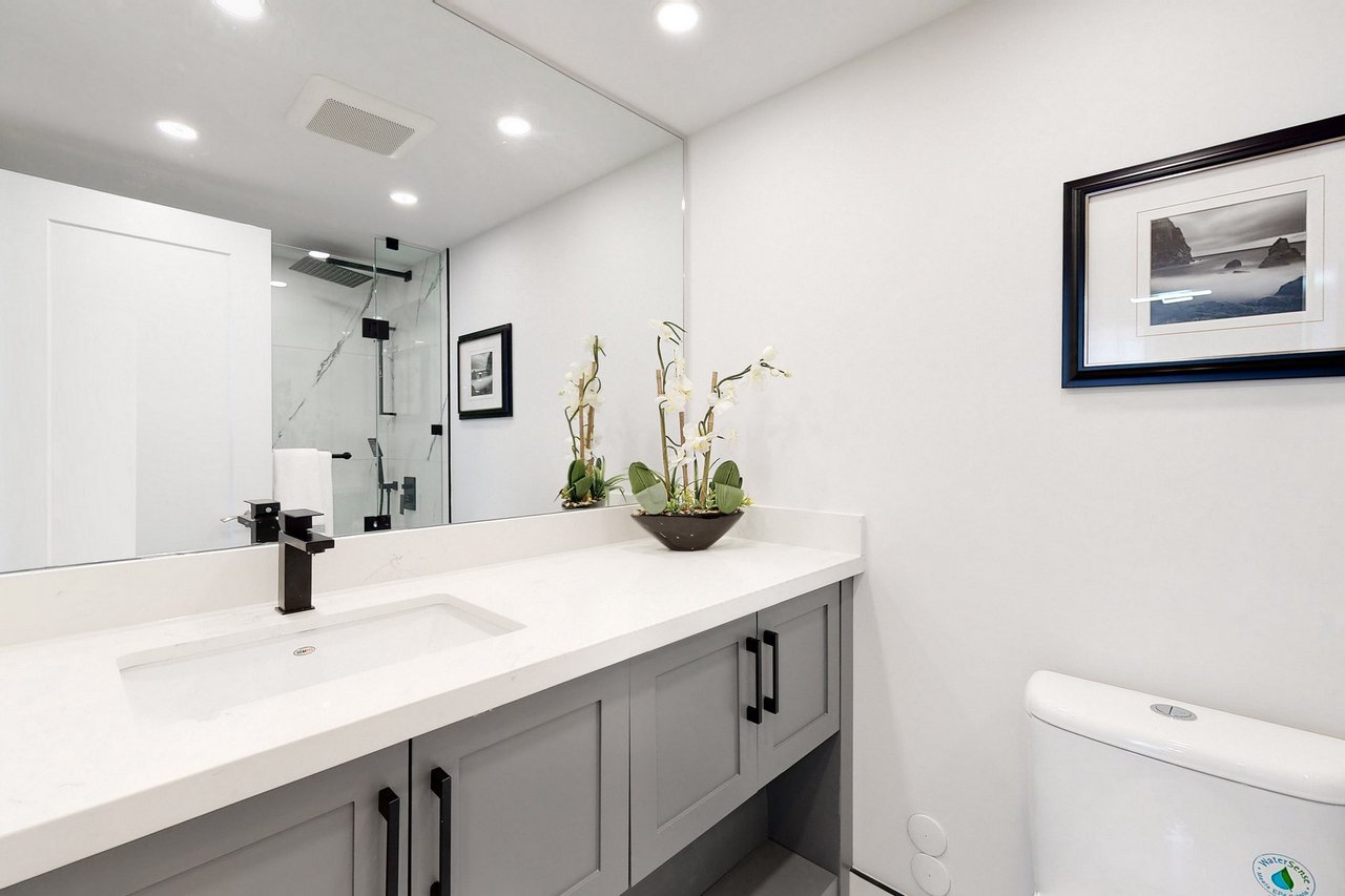 75 Graydon Hall Drive Unit: 1408