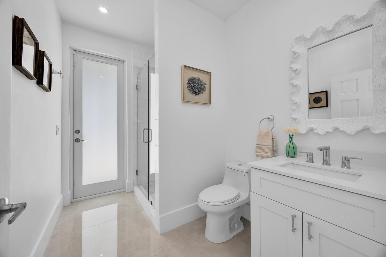 Palmetto Bay Perfection: Spacious, Serene, Stunning