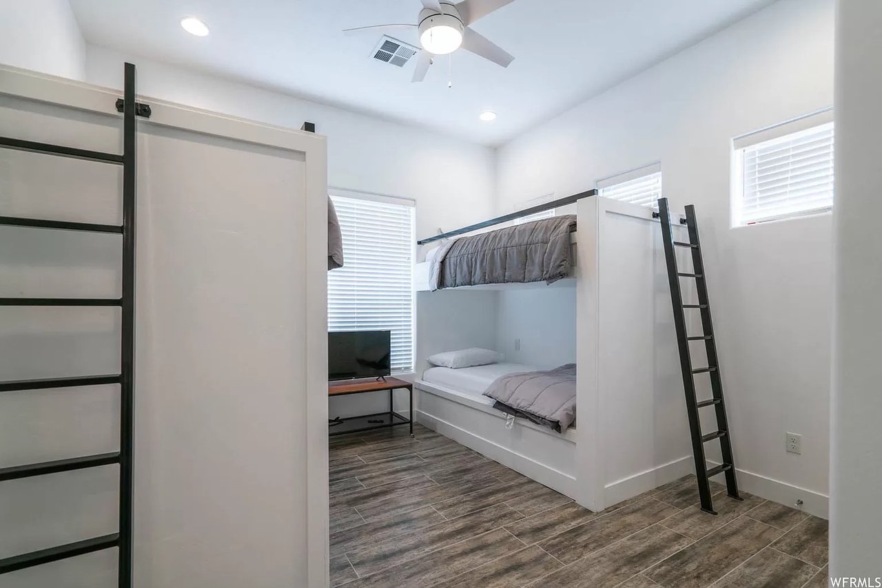 HIDEAWAY RETREAT