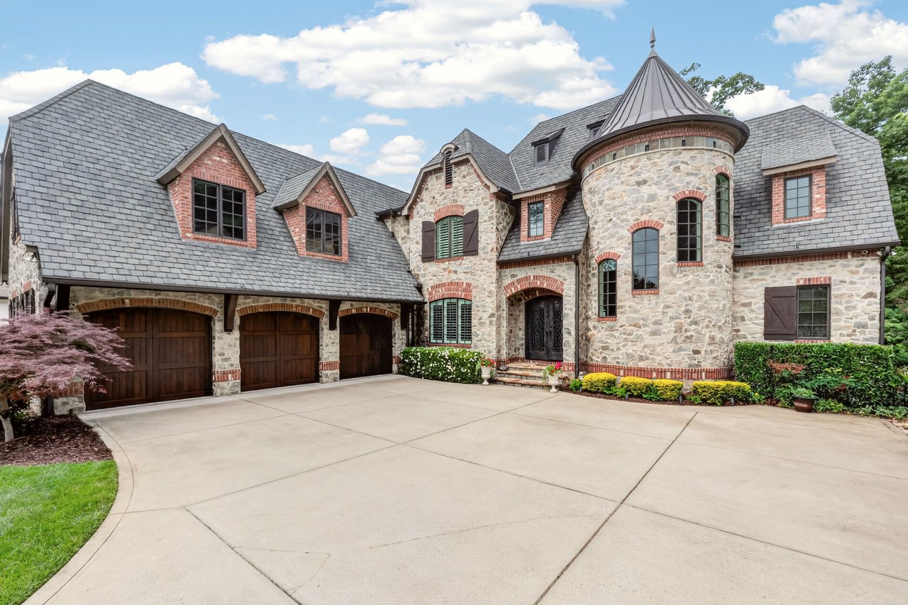 Private Exclusive Listing