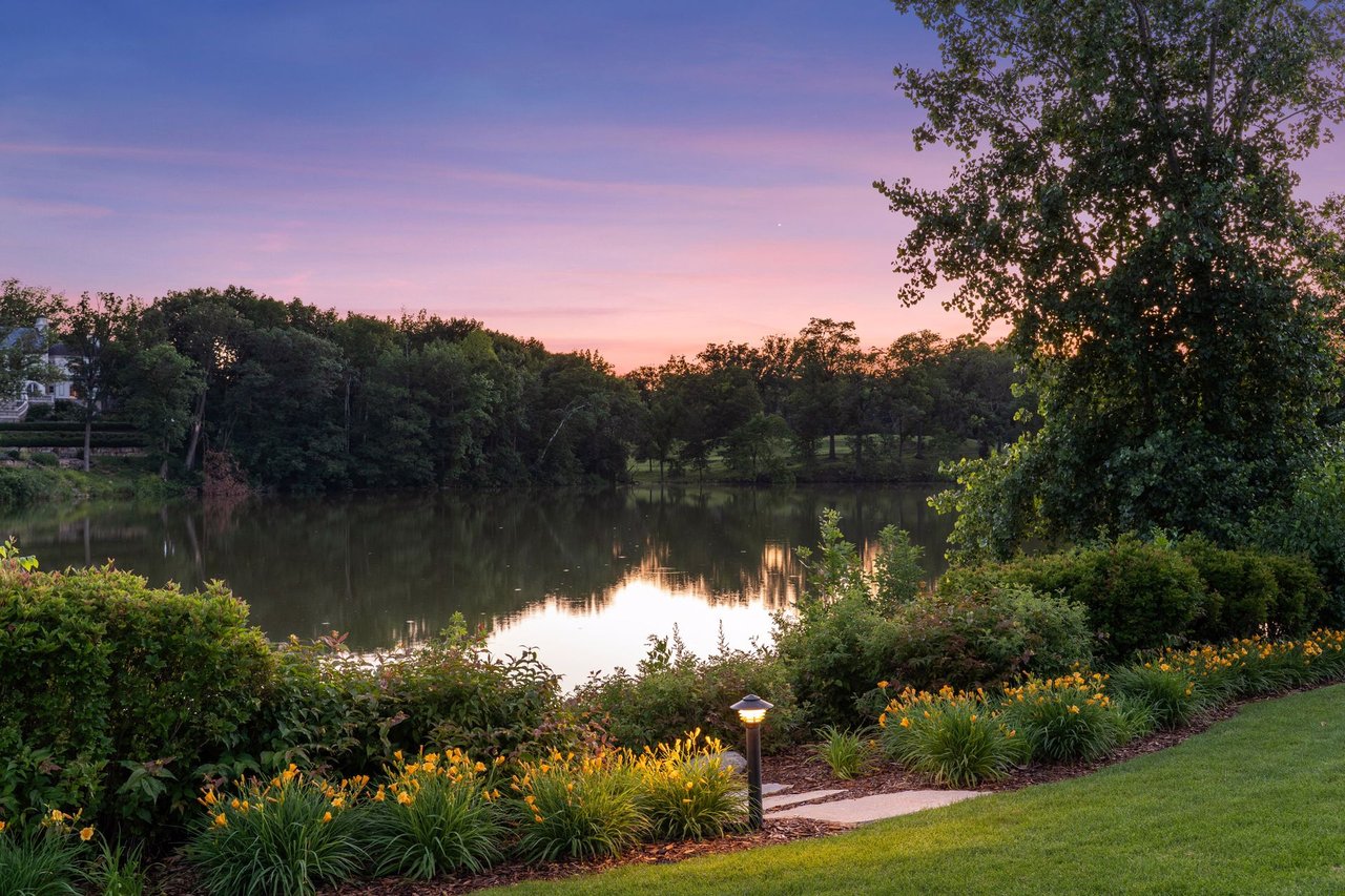 5212 + 5216 Dundee Road, Edina