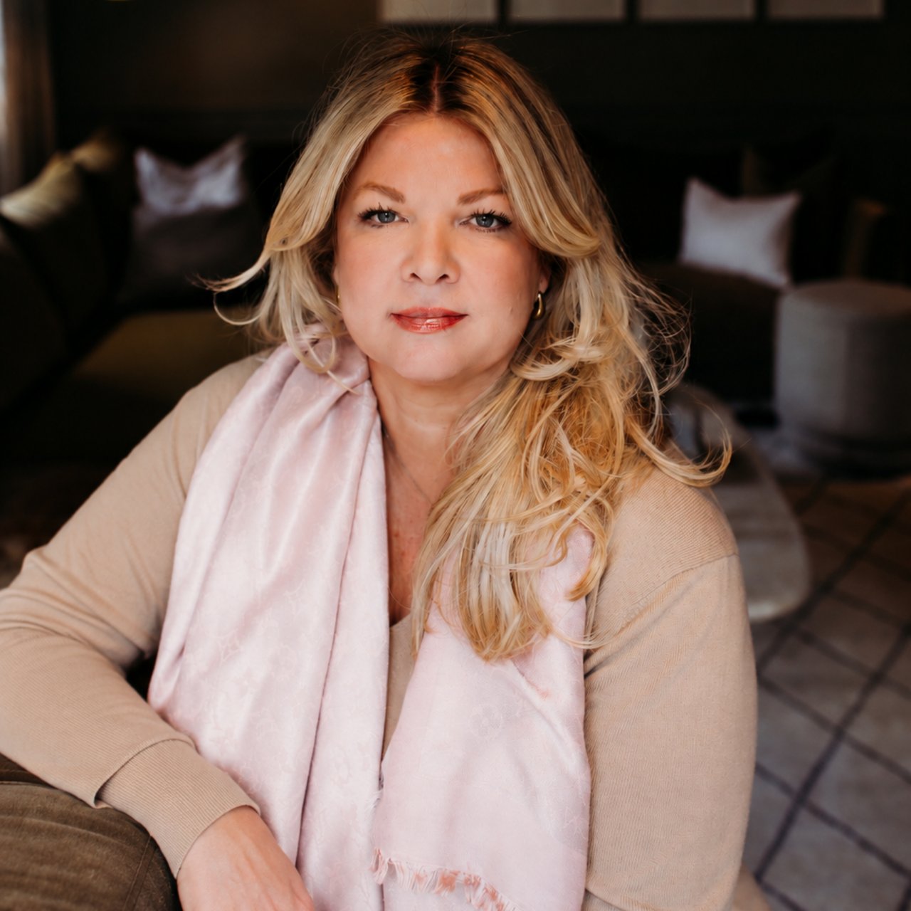 Carrie Spurlock Lake Oswego, OR Real Estate Agent Headshot