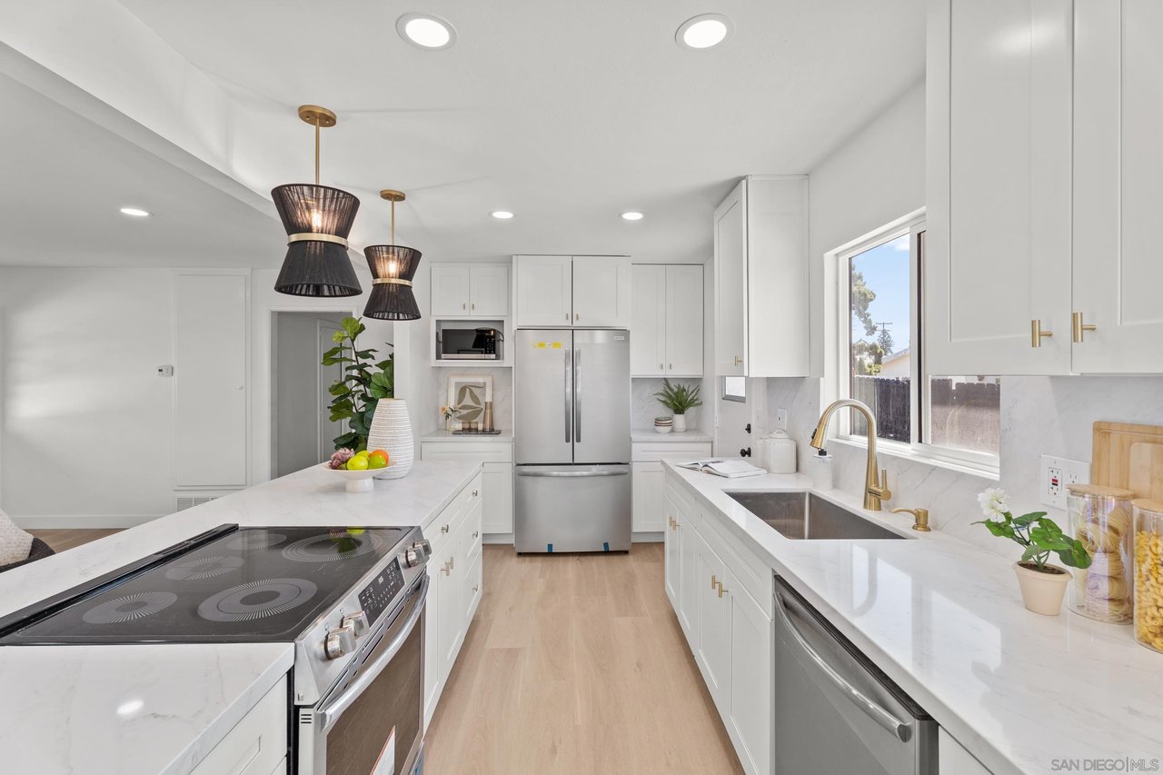 4915 Mount Gaywas San Diego, CA 92117