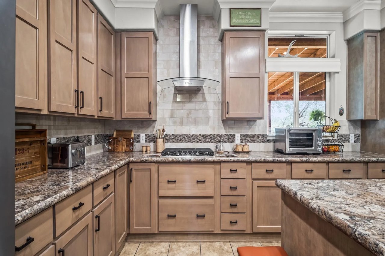 3155 W Elephant Head Rd
