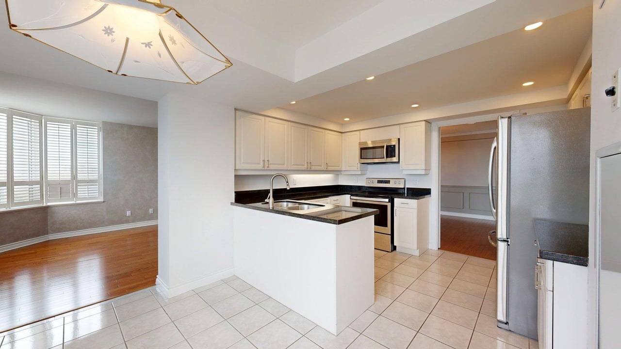 850 Steeles Avenue W Unit: 709