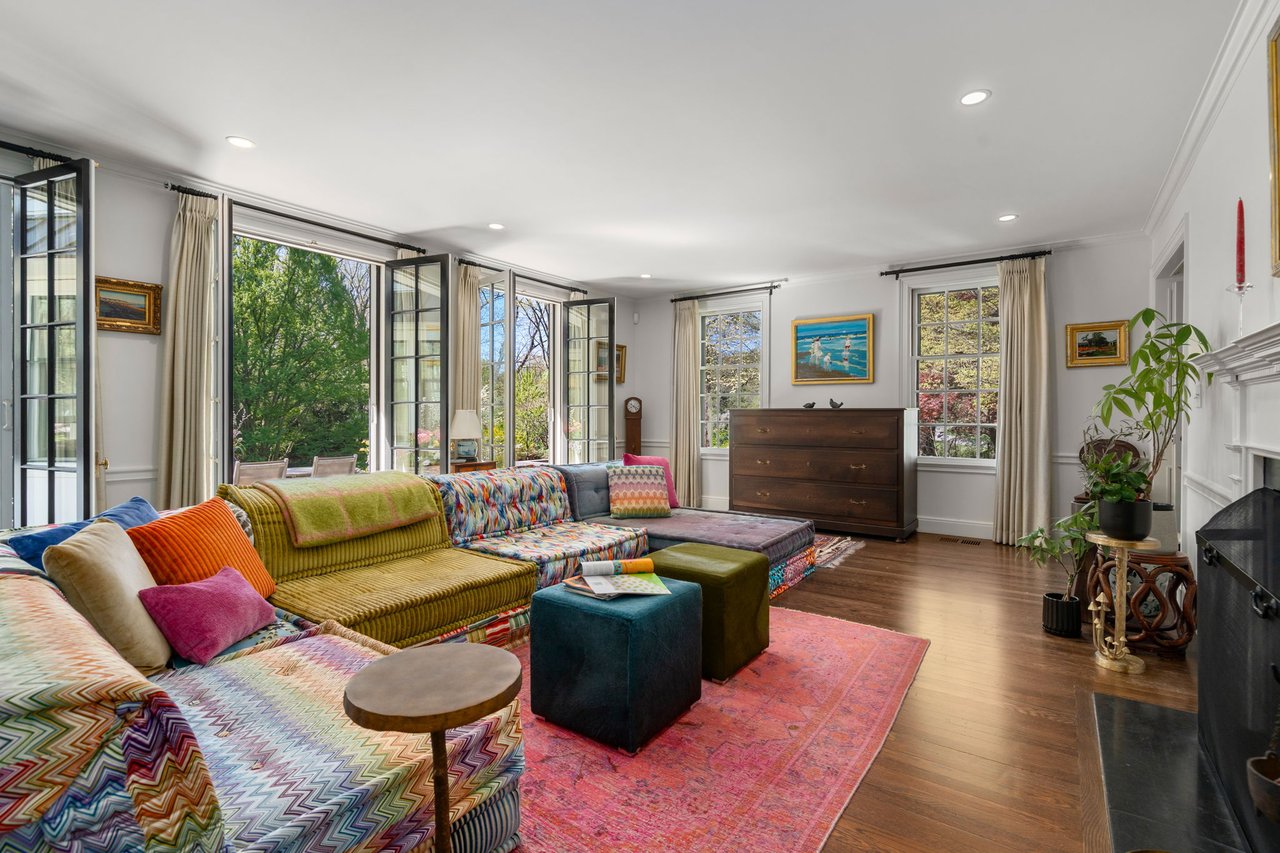 Renovated Georgian Colonial 