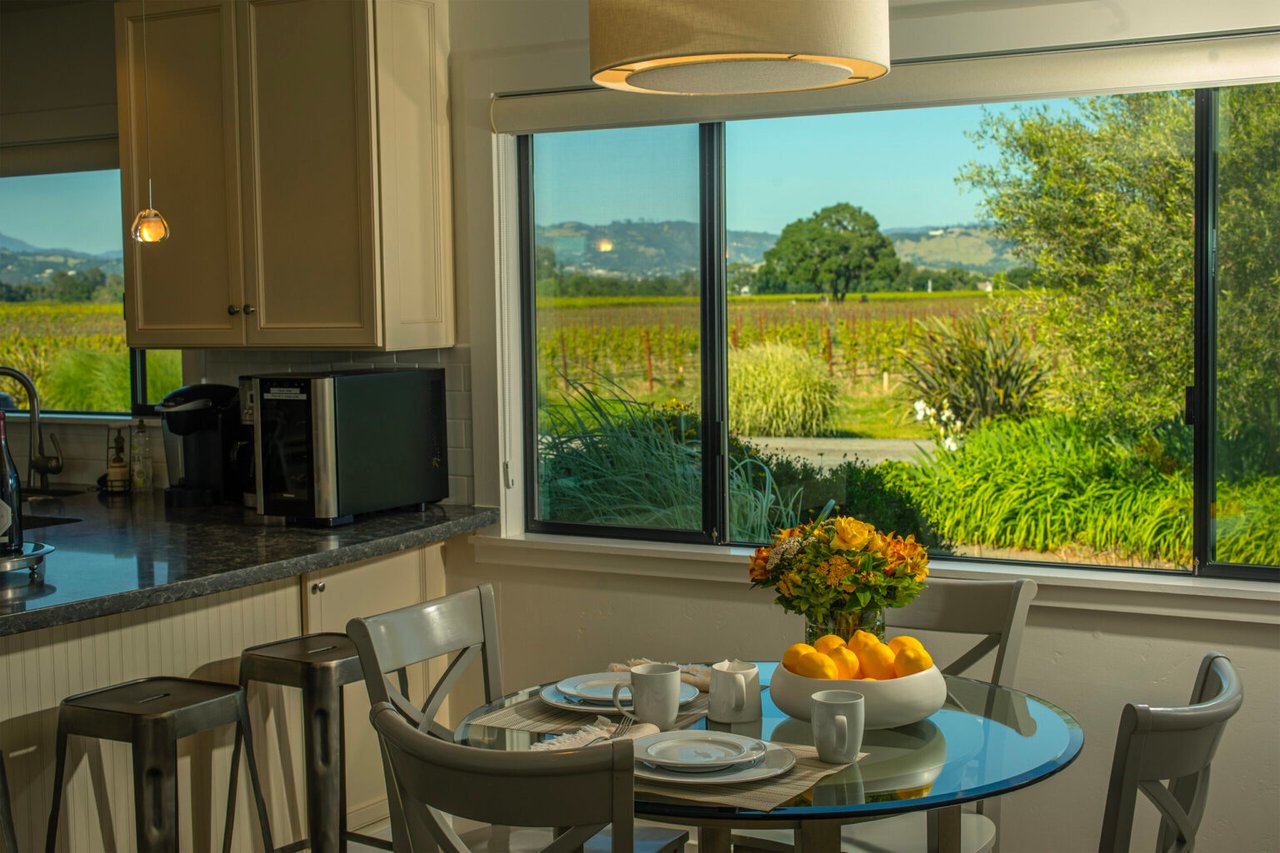 8 Sonoma Wineries Where You Can Spend the Night