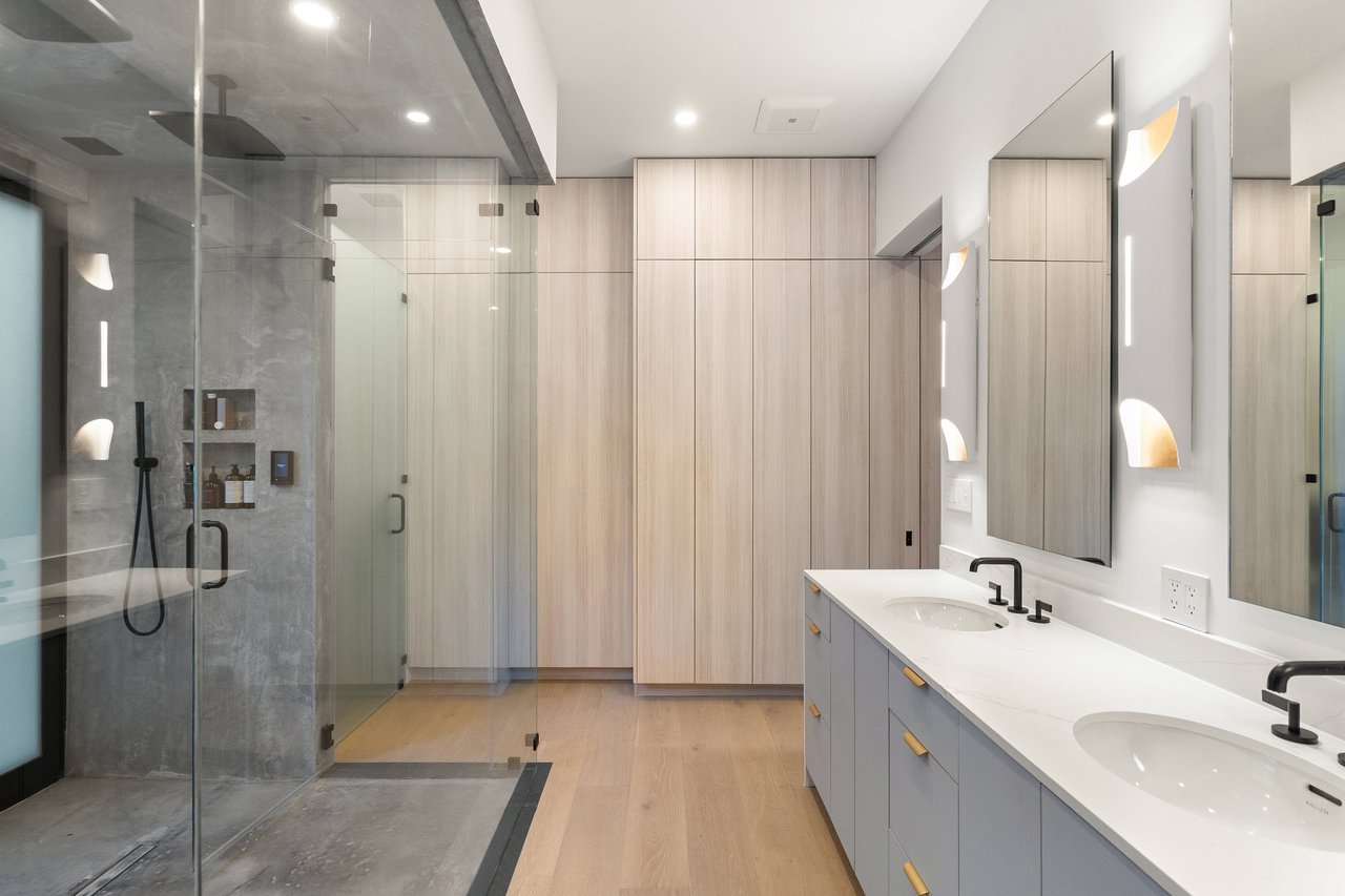 Elevated Barton Hills Living