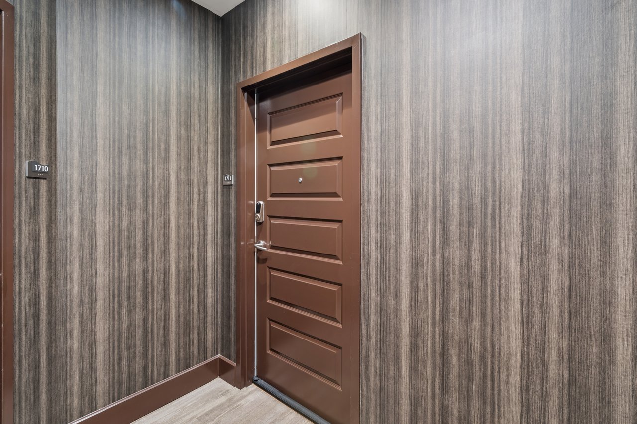 1080 Peachtree Street NE Unit 1711