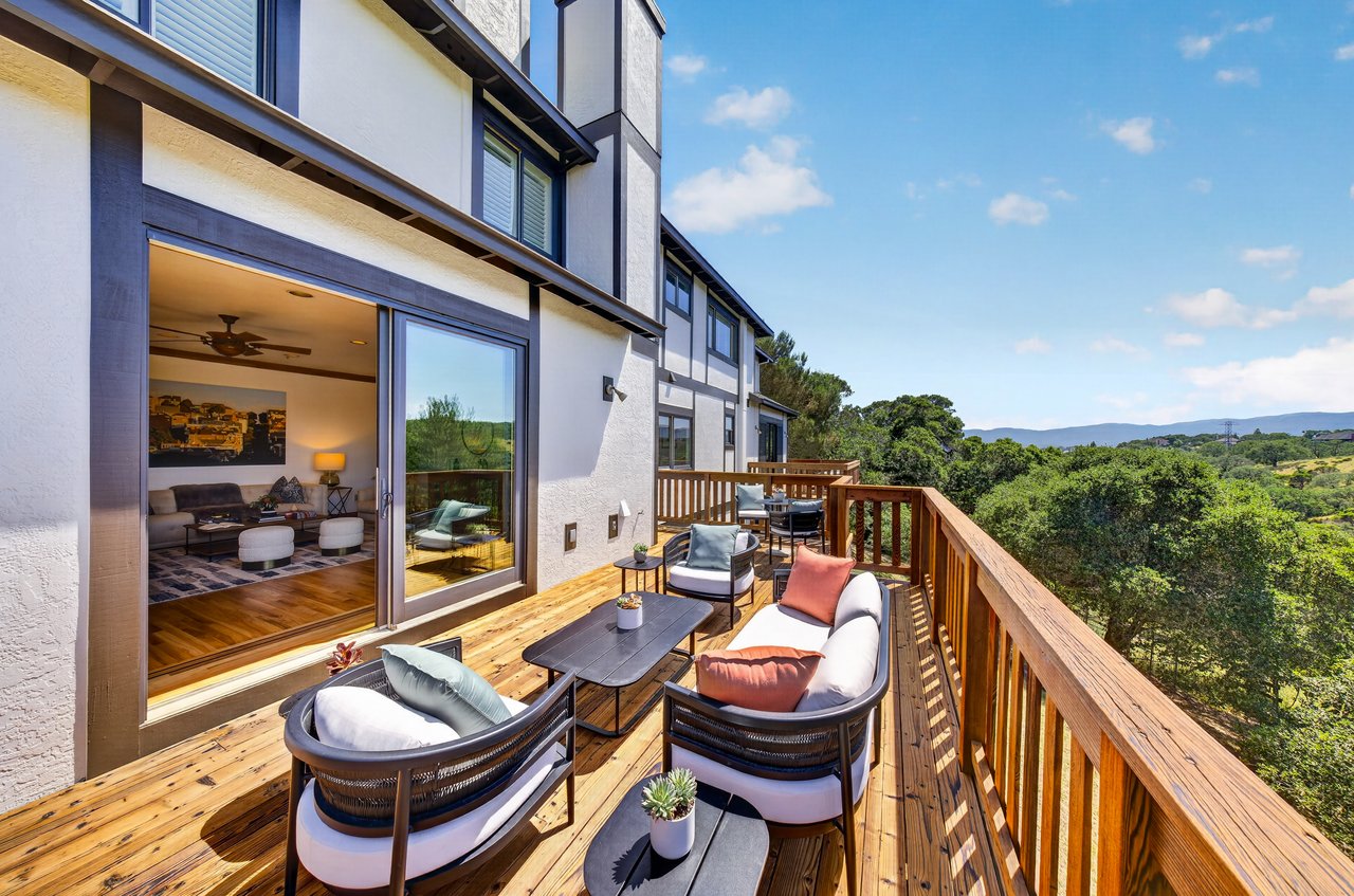 Expansive & Private Novato Estate