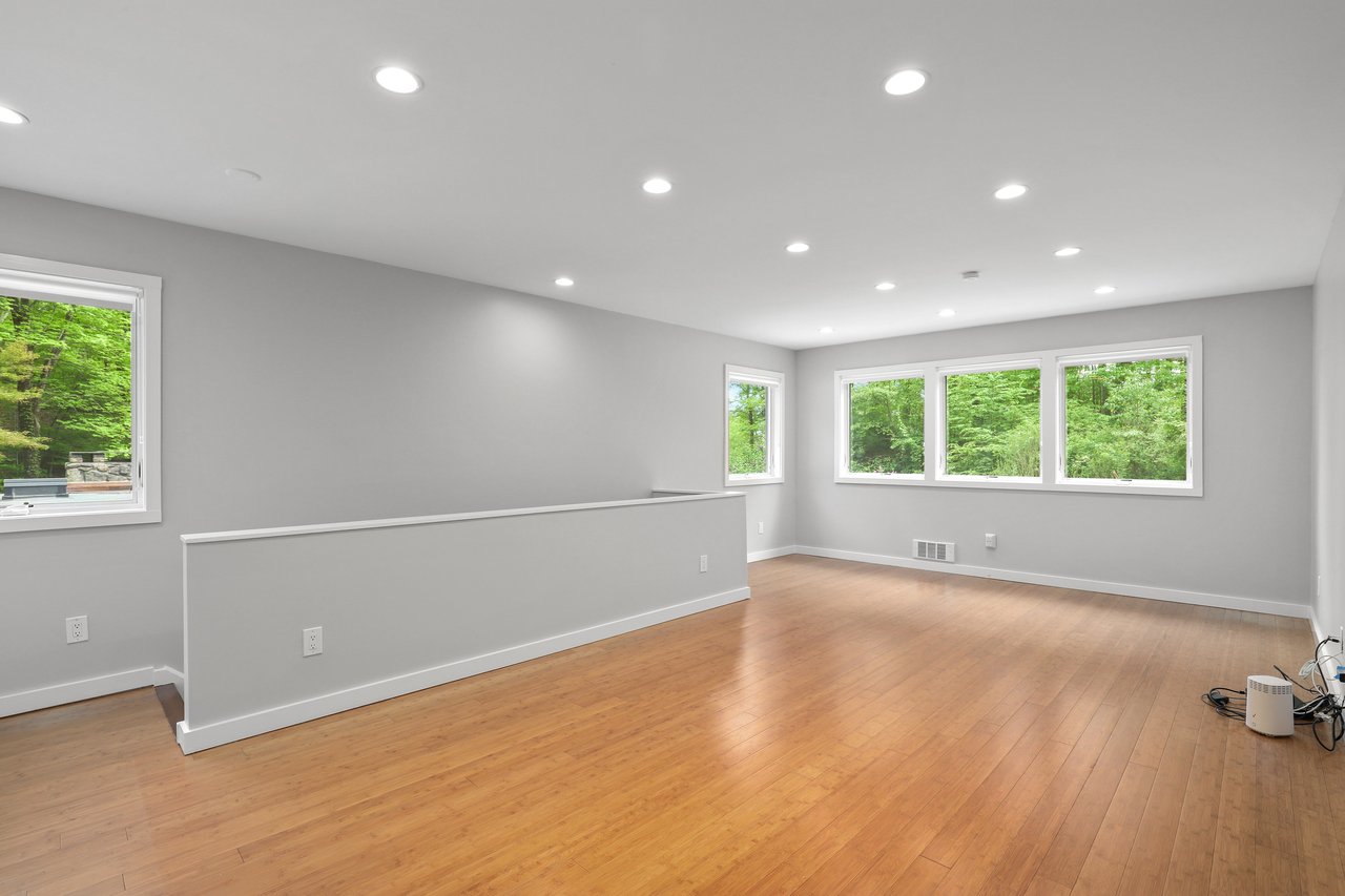 99 High Ridge Road