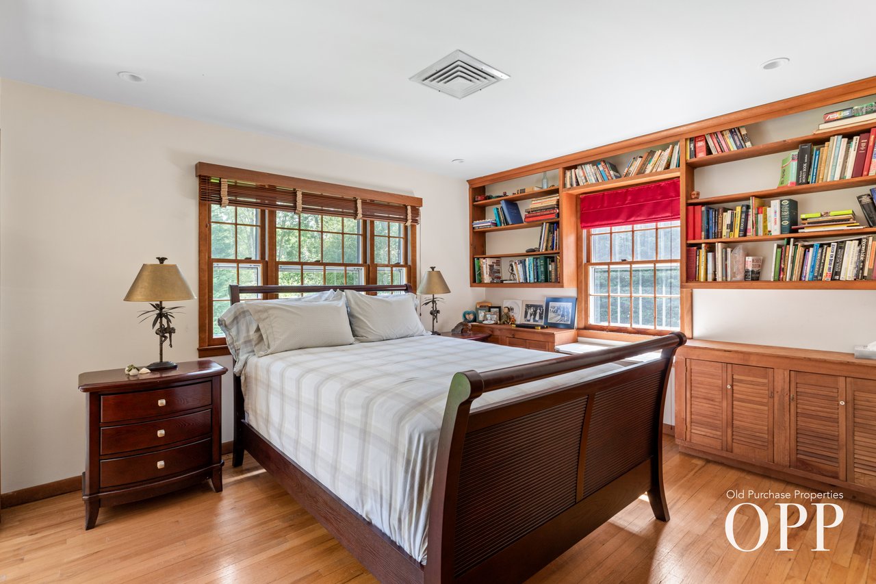 2/3 Acre Gem in the Hamlet