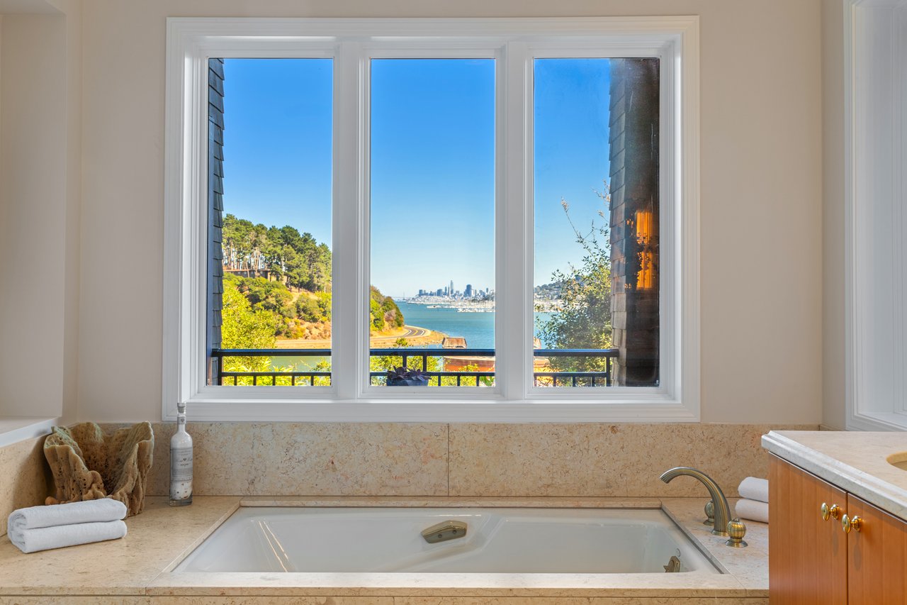 62 De Silva Island Drive Mill Valley
