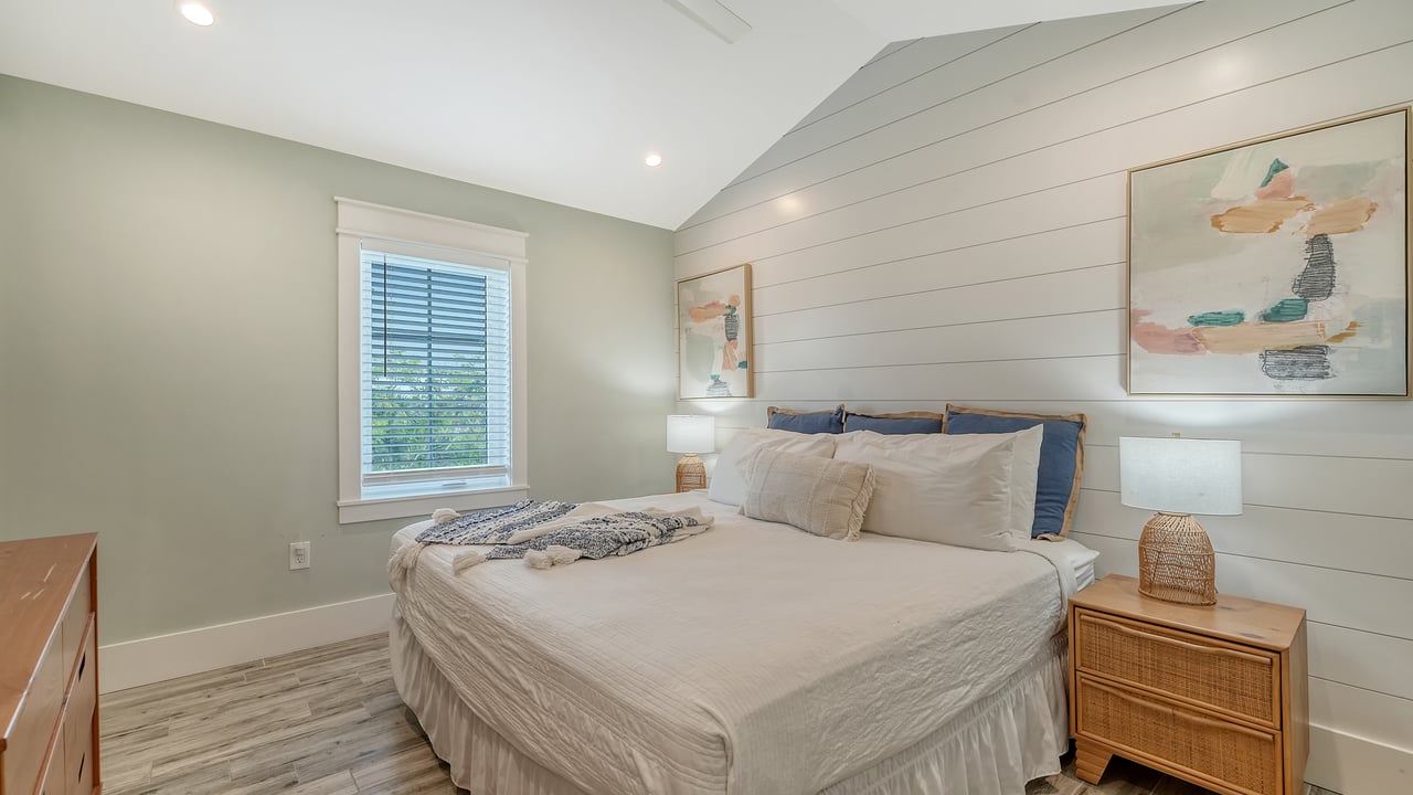 2175 Avenue A, Bradenton Beach, Florida