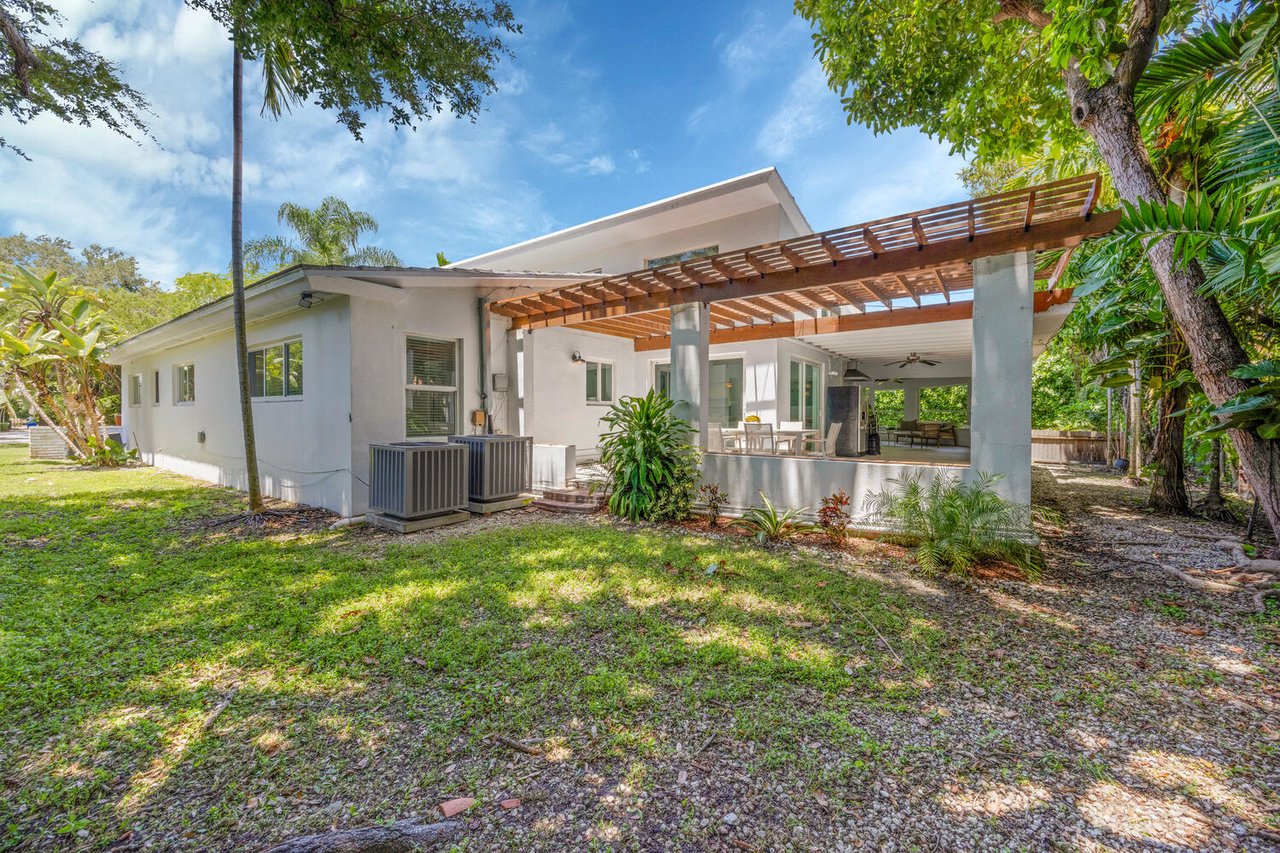 Coral Gables Beauty Just Listed