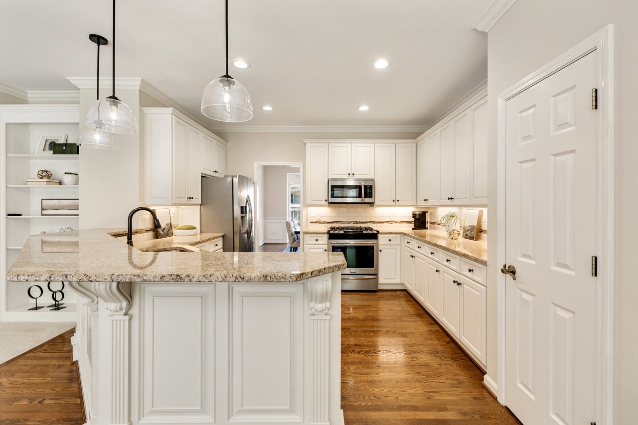 1545 Briers Chute