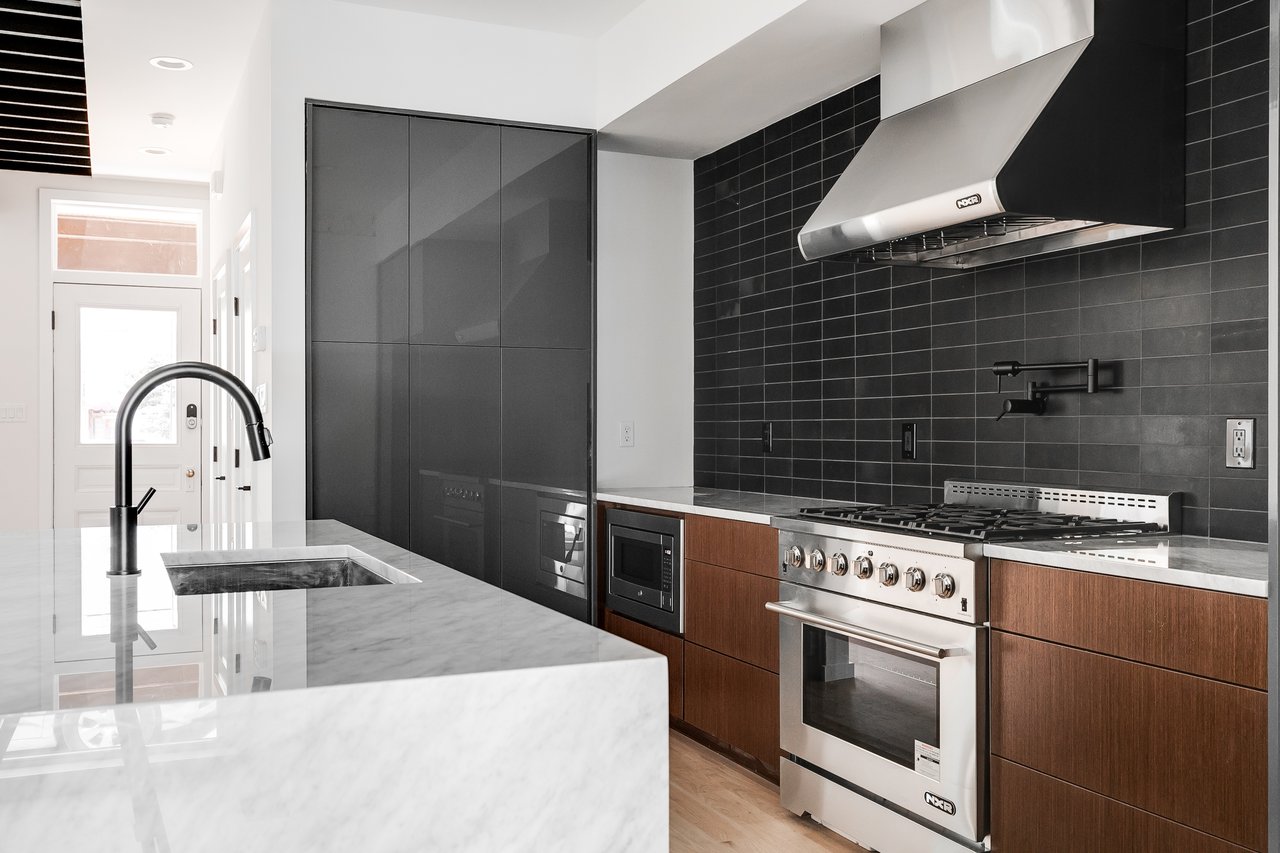 4 N Robinson (Fan House)