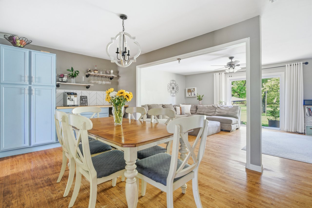 2401 Tudor Court