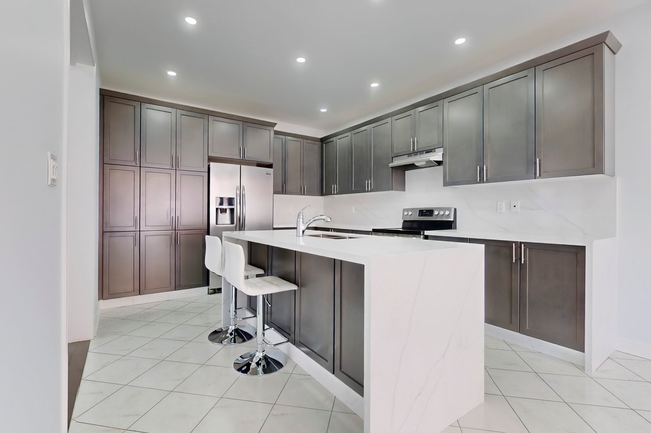 227 Inverness Way