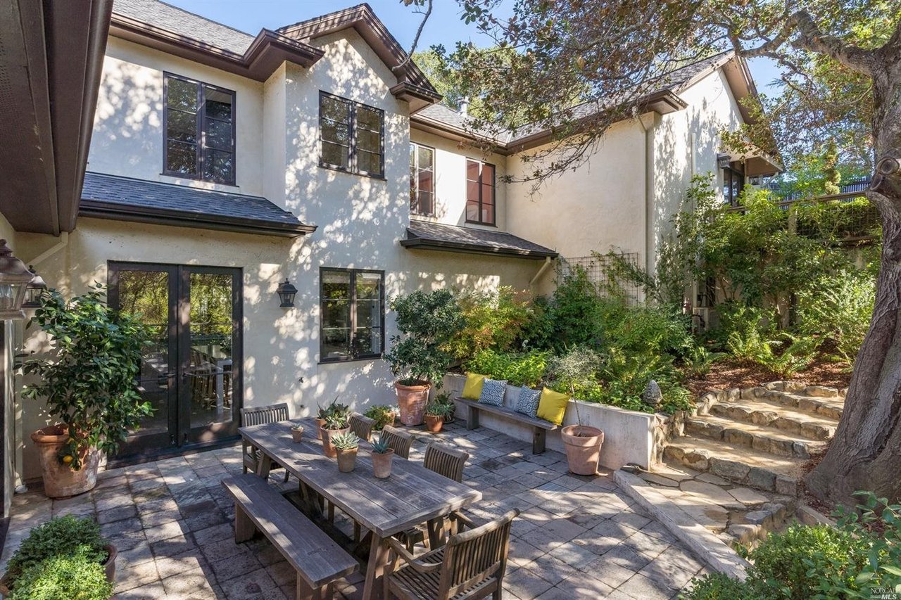 85 Austin Ave