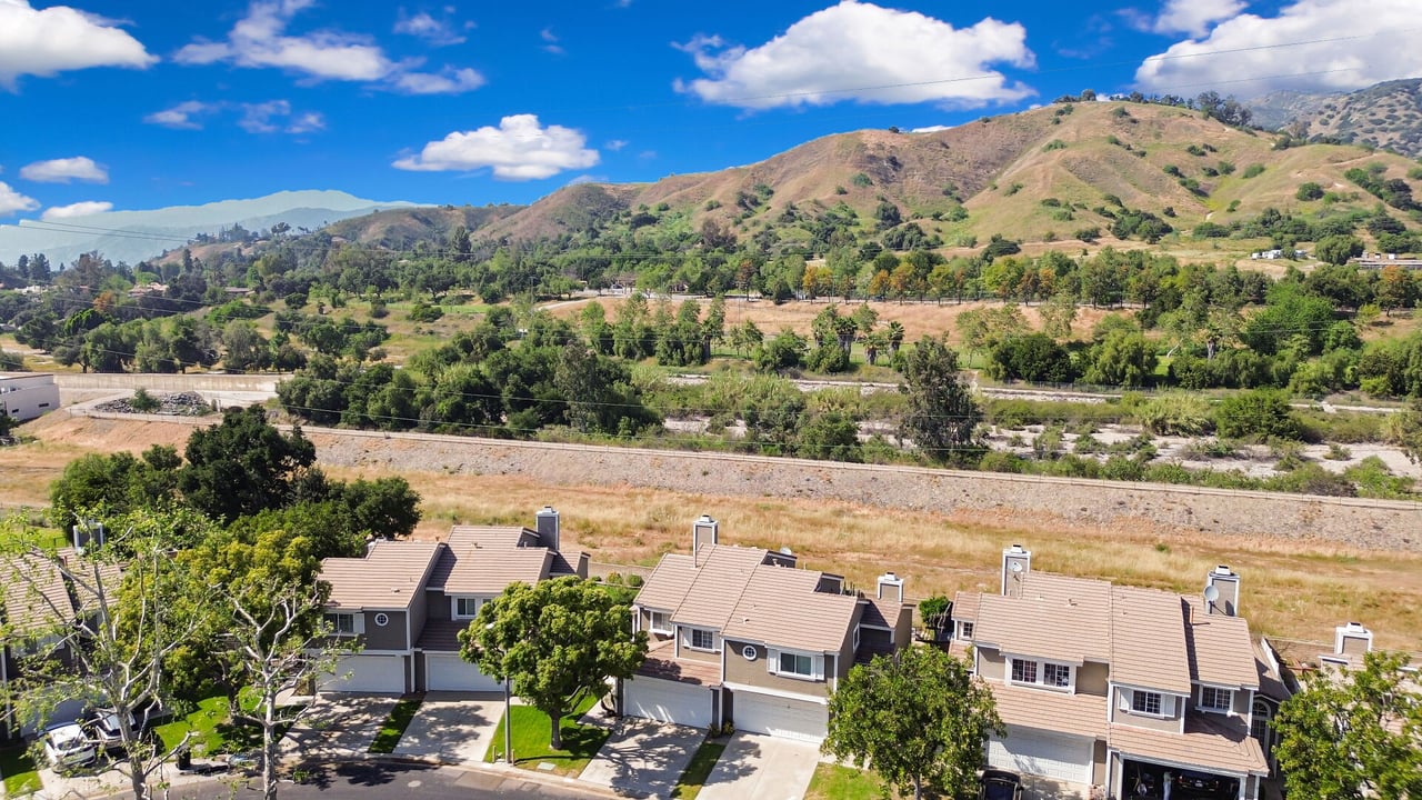 1247 Deer Creek