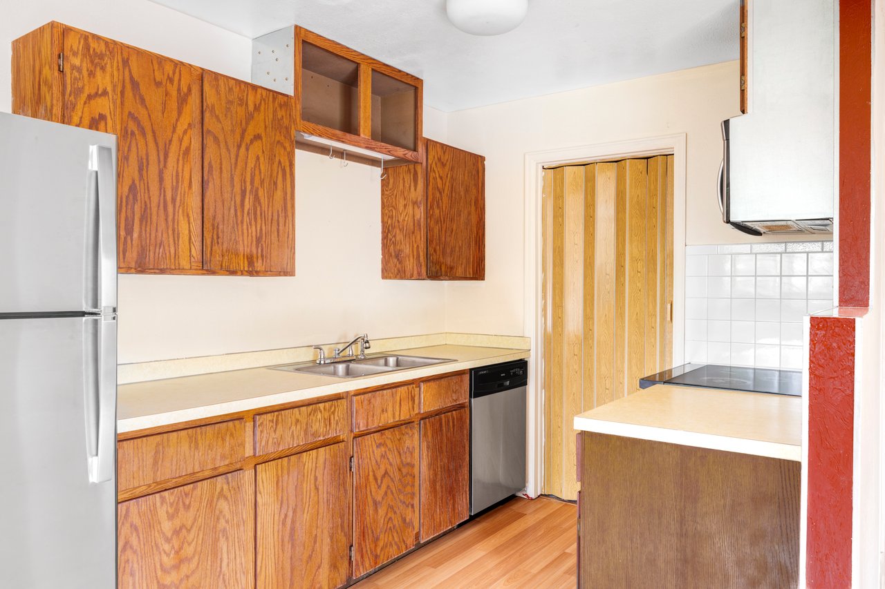 1129 Monroe Drive, Unit D