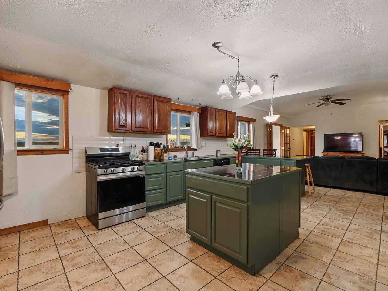6615 Mulberry Road