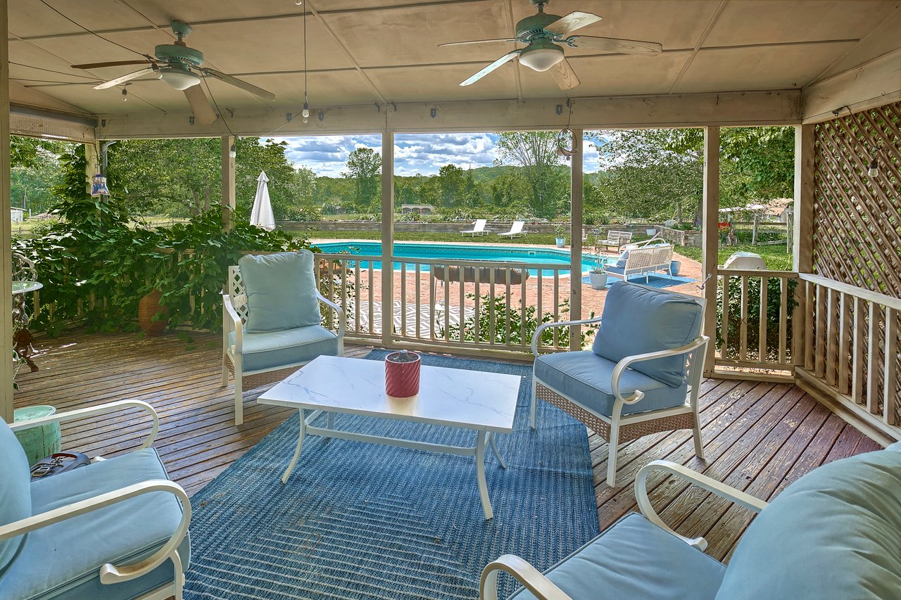 13 Farmersville Rd