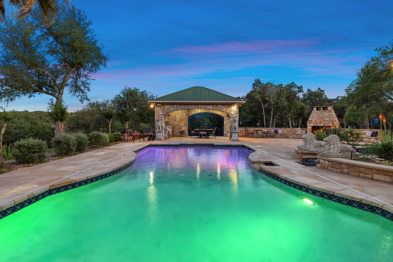 32 Acre Estate