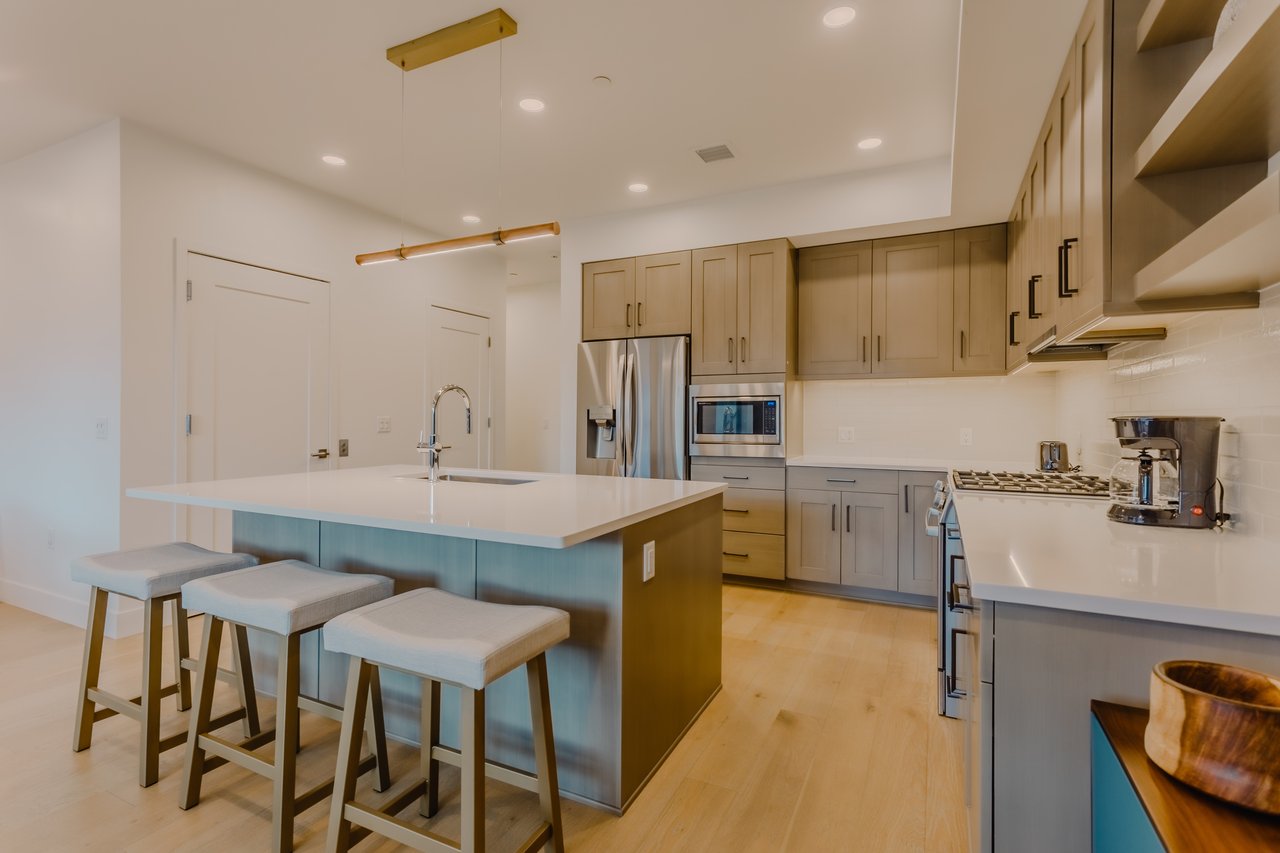 Elevated Basalt Living