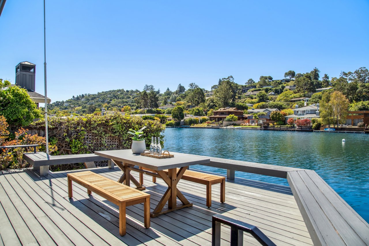 Single Level Living on the Belvedere Lagoon