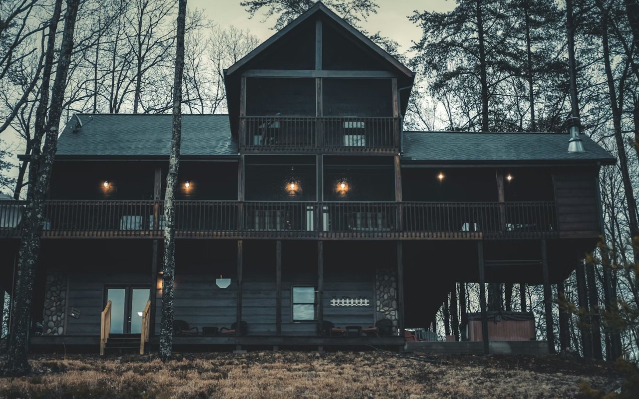 How to Find a Historic Home in Blue Ridge