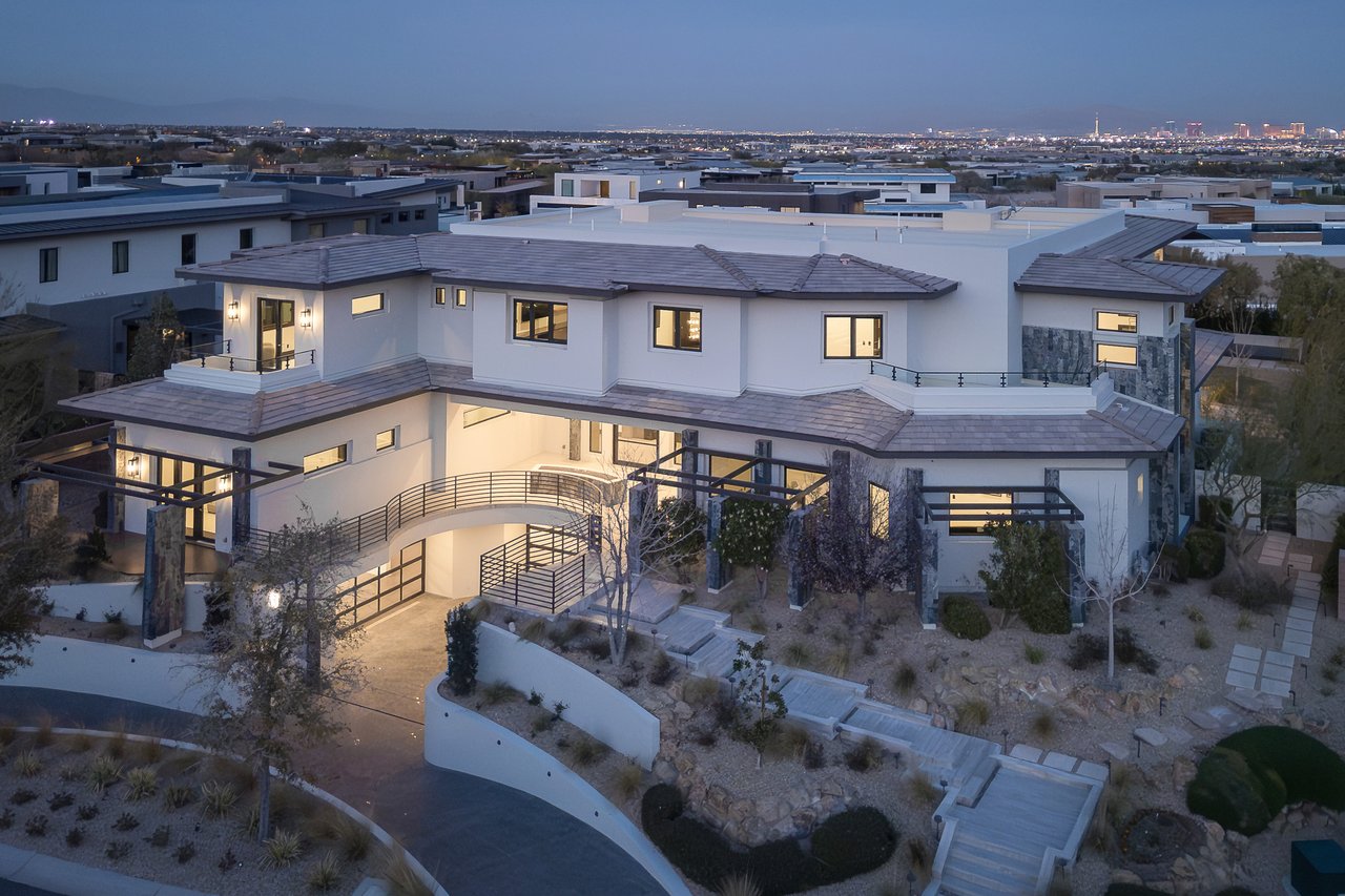 6 Bright Hollow Court