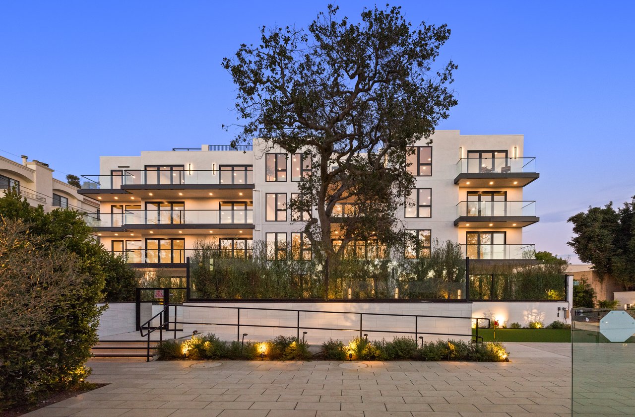 505 S Barrington Ave #410, Brentwood