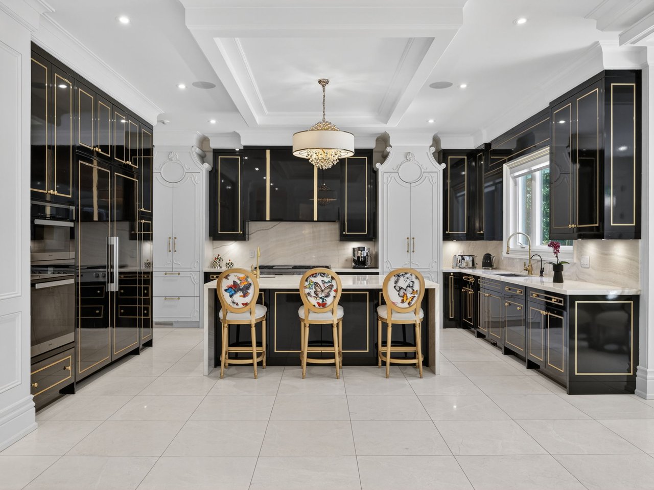 A Rare Ravine Estate