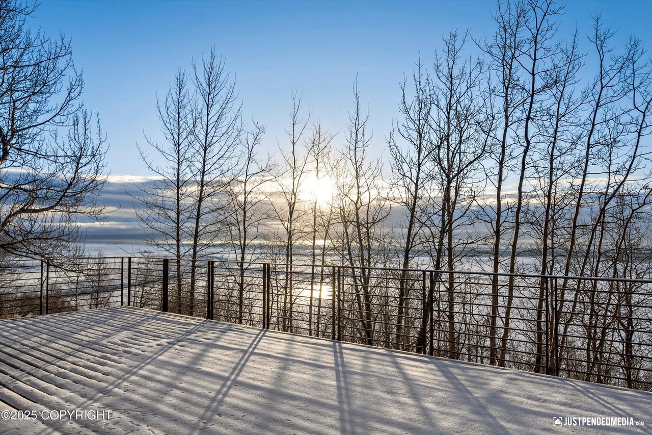Sand Lake Q1 2026 Market Report