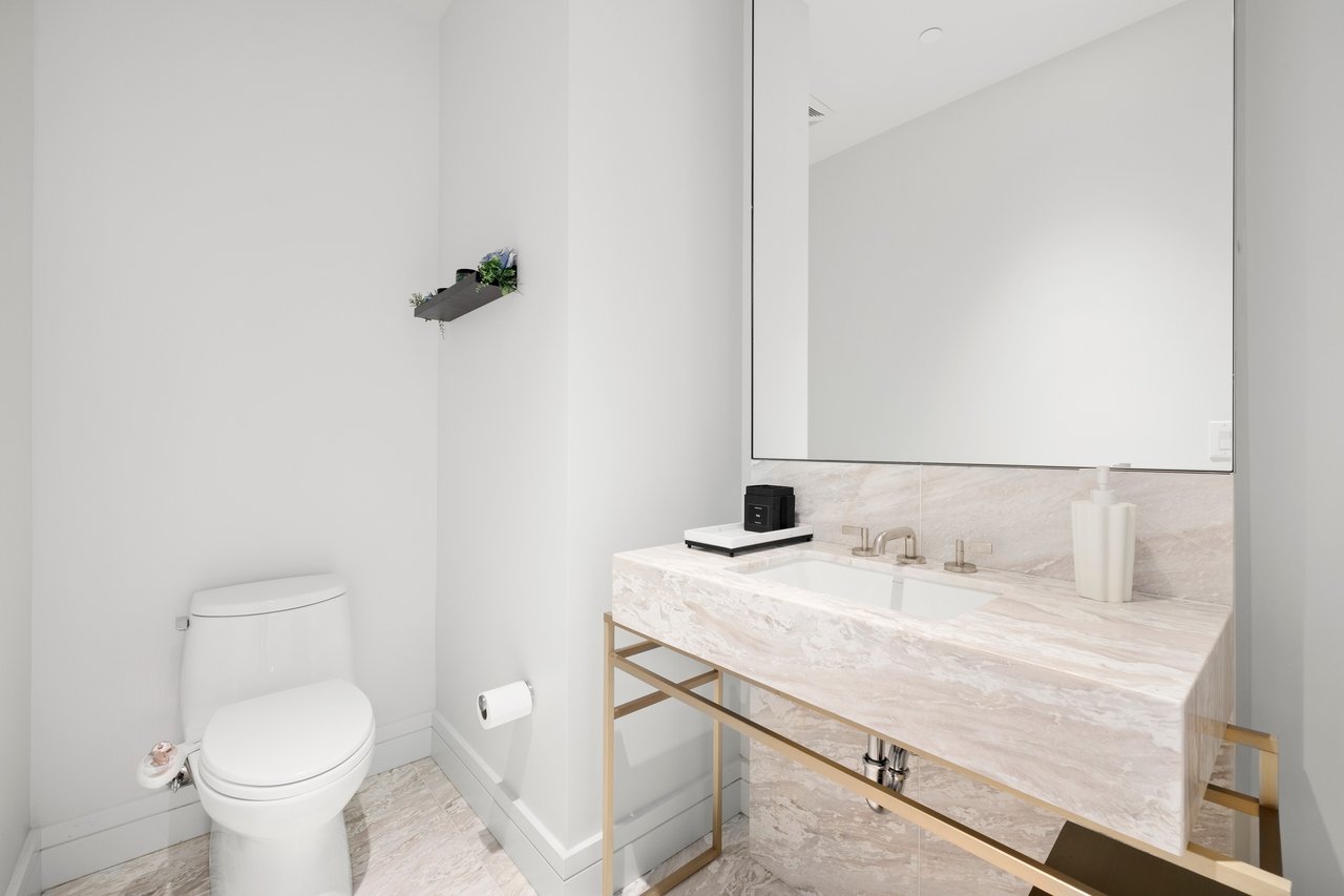 211 W. Elm Court, No. 3D