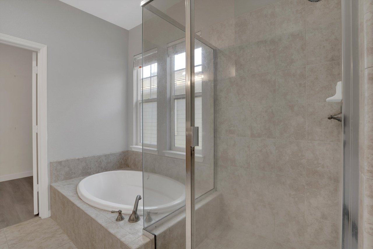Glen Cove Beauty with View