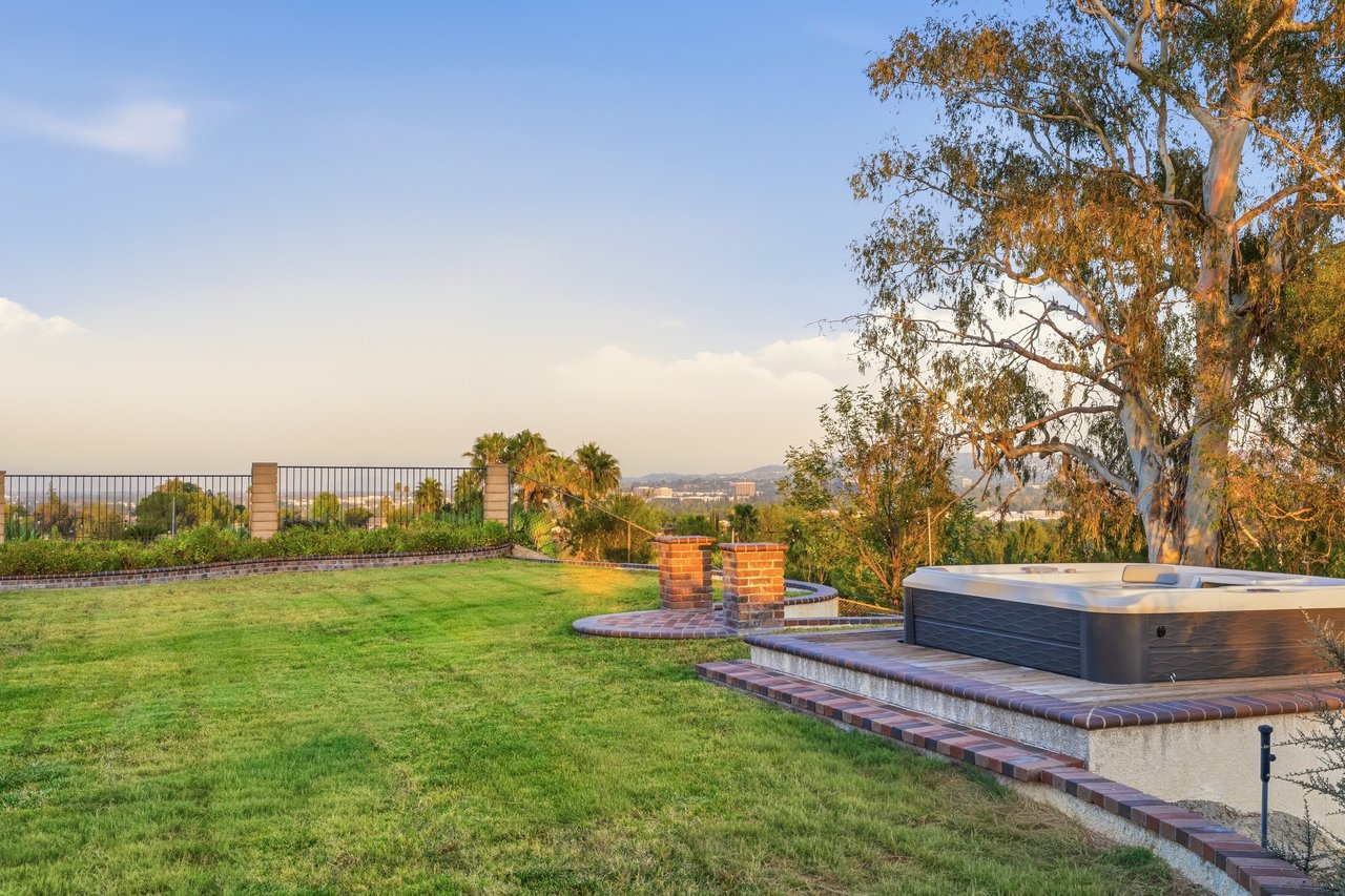 7267 Pondera Circle