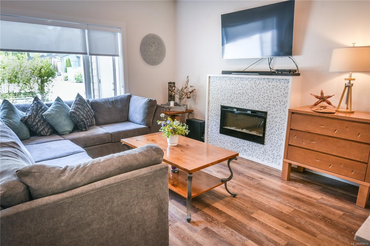 16-625 Hellesen Dr