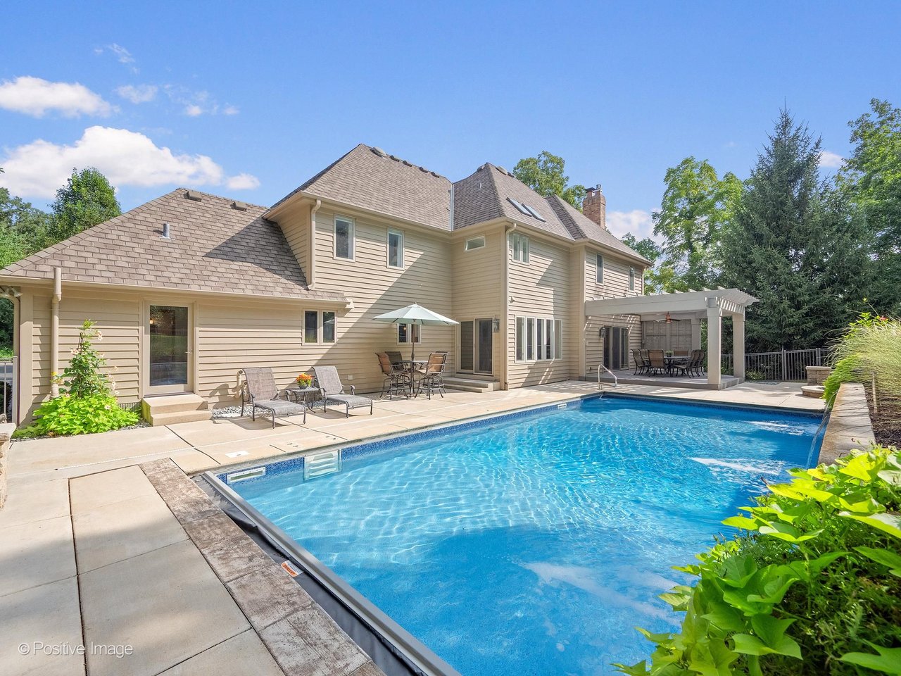 30W307 Maple Tree Lane in Woods of Wayne