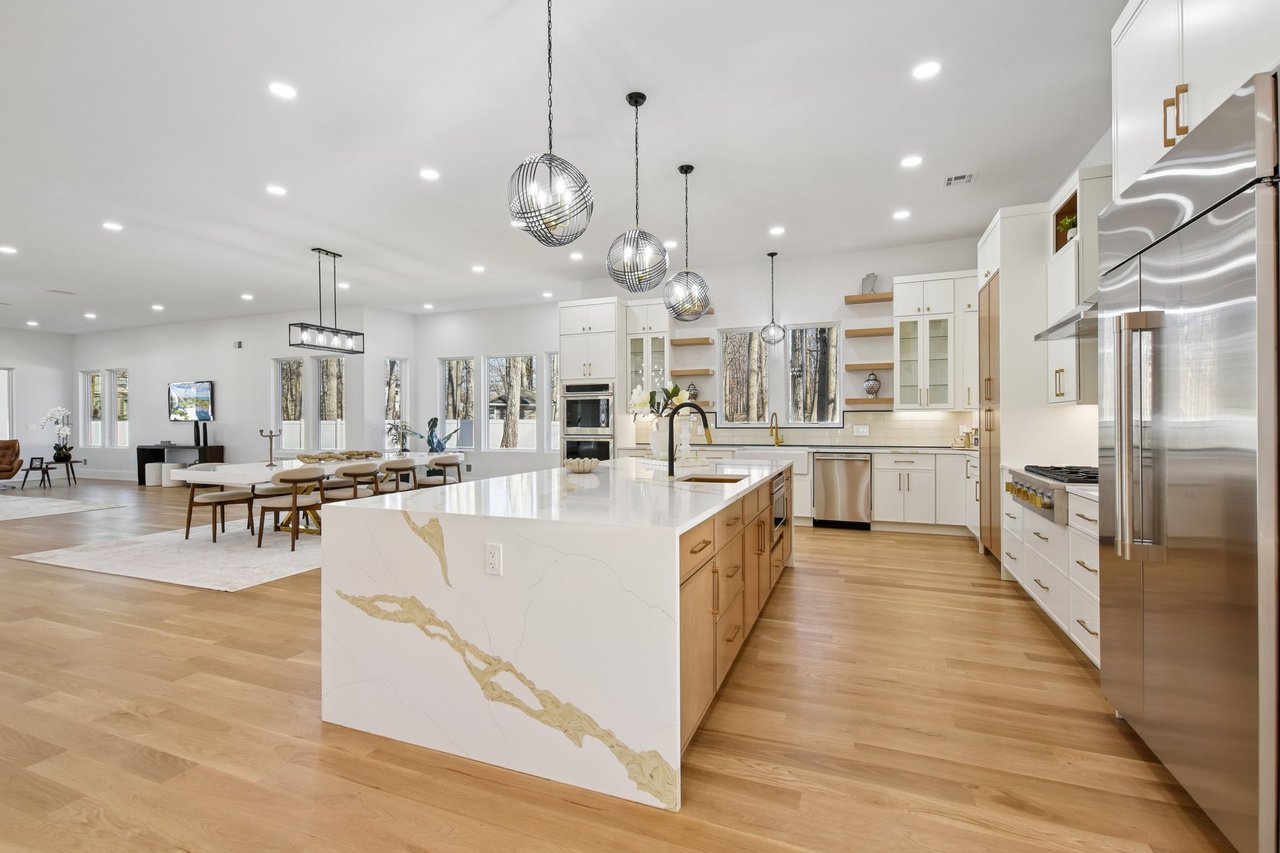 19 Highlander Dr