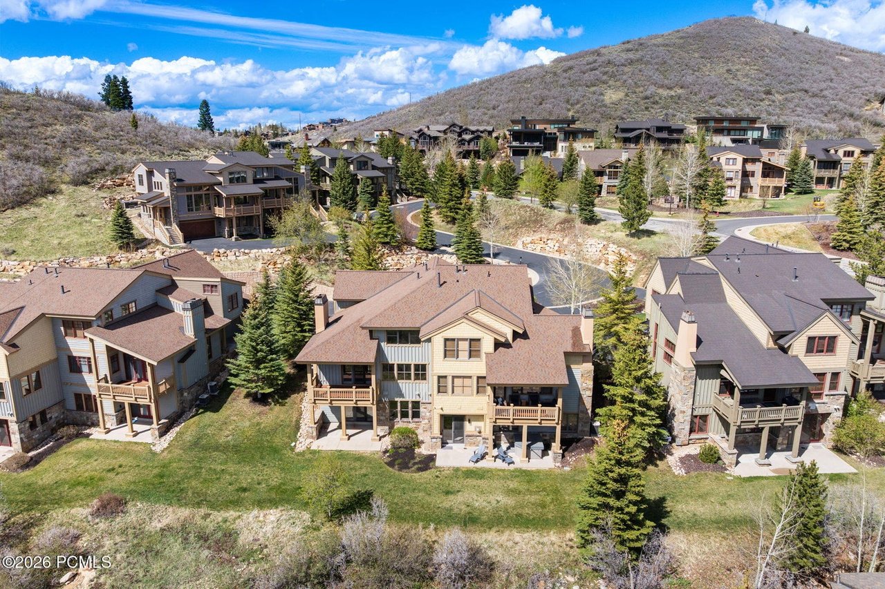 1215 Silver Oak Court 4